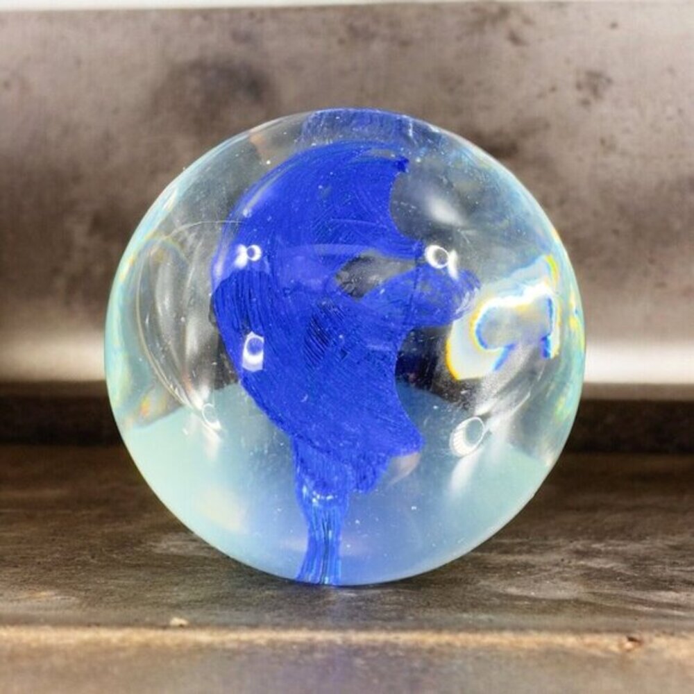 Round Art Glass Paperweight Figure‎ Clear With Cobalt Blue Spiral Swirl Center